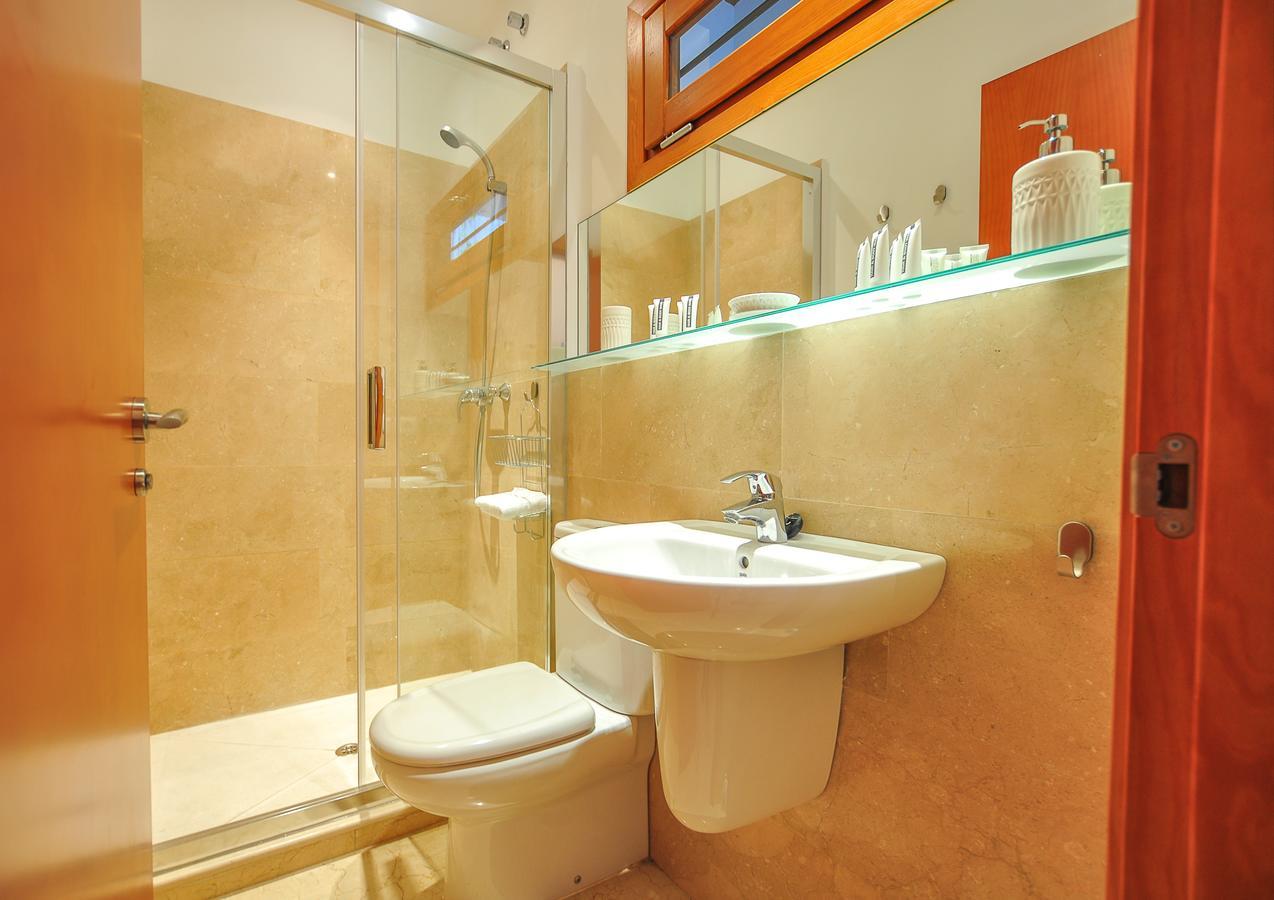 Apartamento Renthas Vid Loft Málaga Exterior foto