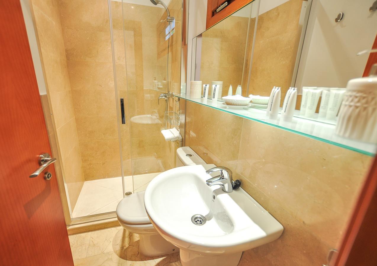 Apartamento Renthas Vid Loft Málaga Exterior foto